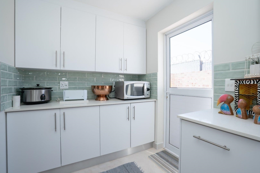 3 Bedroom Property for Sale in Bluewater Bay Western Cape